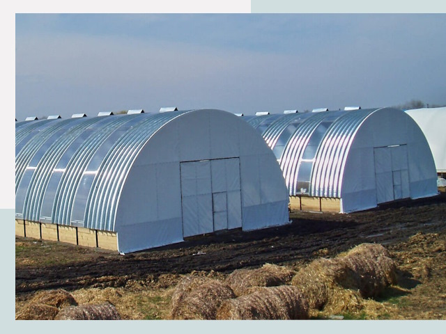 Сельскохозяйственные здания в Новомосковске