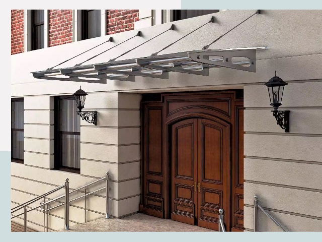 Металлические козырьки от 620 руб. в Новомосковске