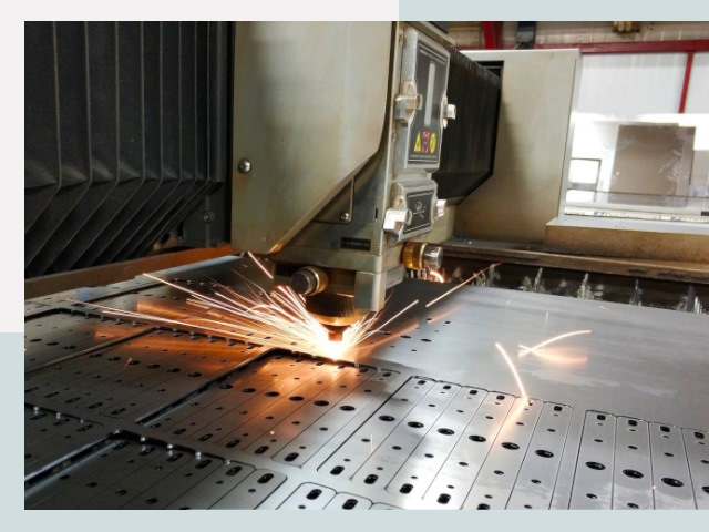 Лазерная резка металла в Новомосковске от 620 руб.